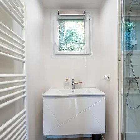 Apartmán 2br, 2 Bath, Ac Walk To Beaches & Center Cannes