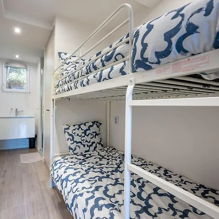 2br, 2 Bath, Ac Walk To Beaches & Center 아파트 *